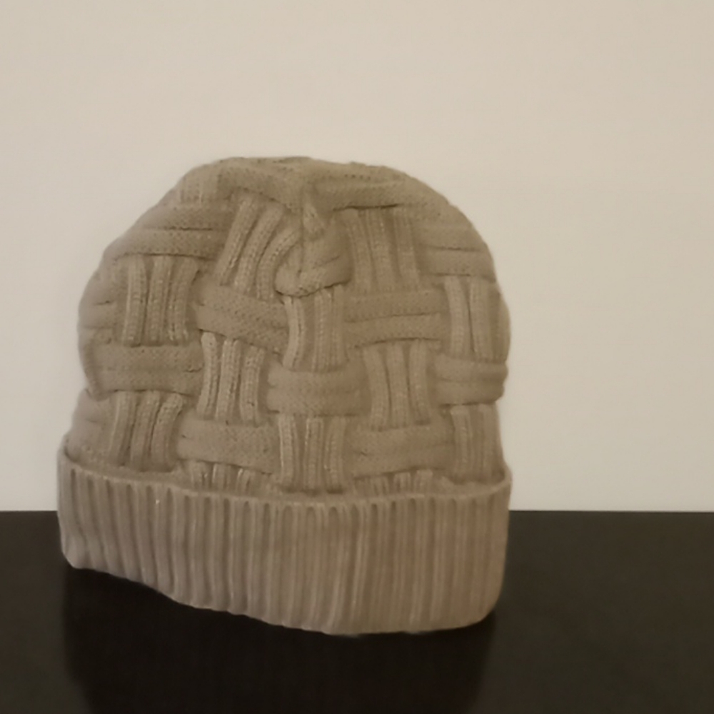 Women's hat - Picture 3 of 4